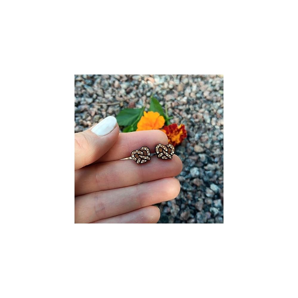 Oktoberfest German Salted Pretzel Nickel Free Hypoallergenic Stud Earrings, Funny Circus Faire Stadium Food Hand Painted Cherry Wood Stud Earrings Jewelry